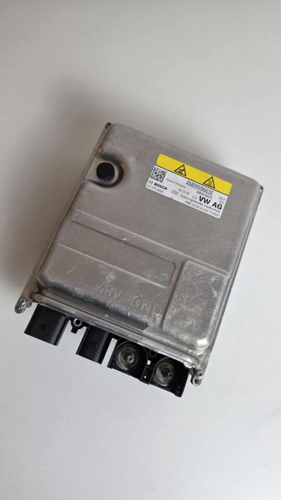 2016-2020 Bentley Bentayga Voltage Converter Control Module 4M0959663E