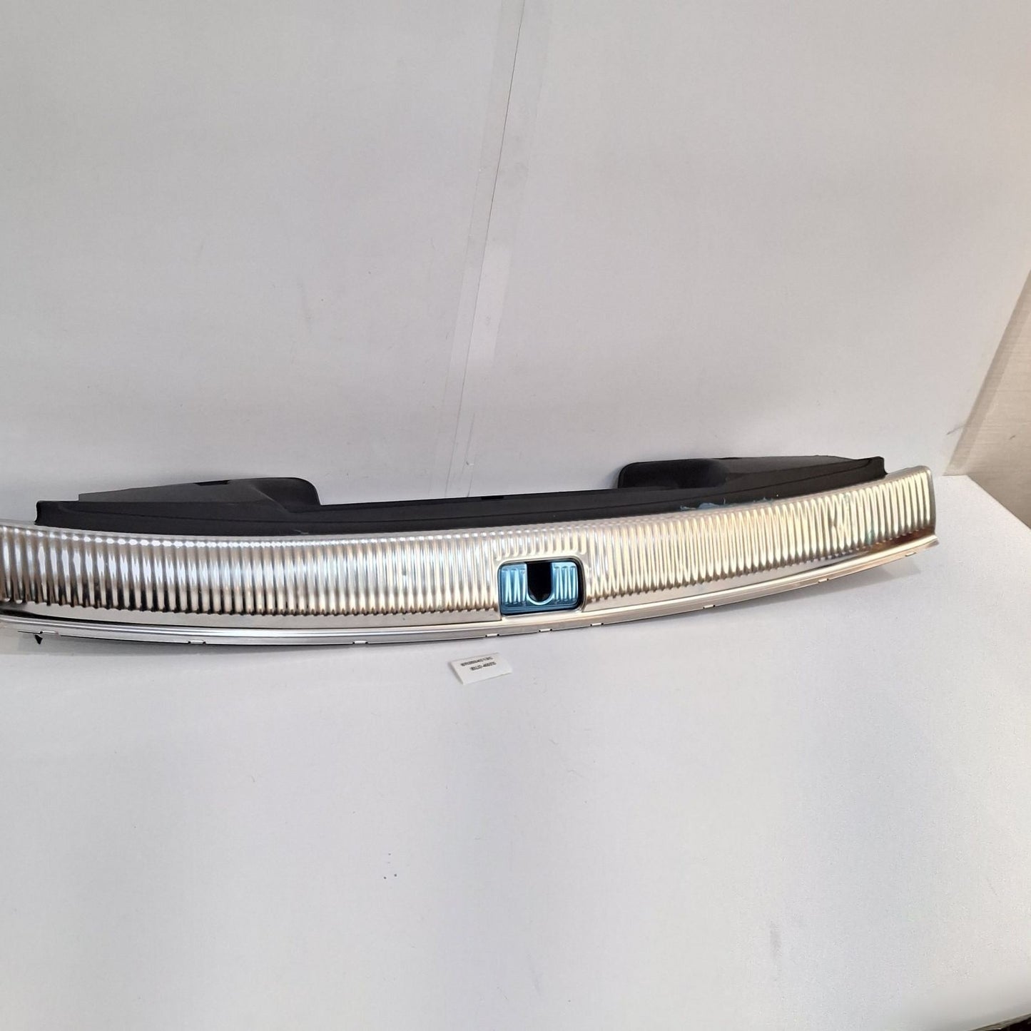 2009-2017 Audi Q5 Rear Trunk Hatch Latch Cover Trim 8R0864513C