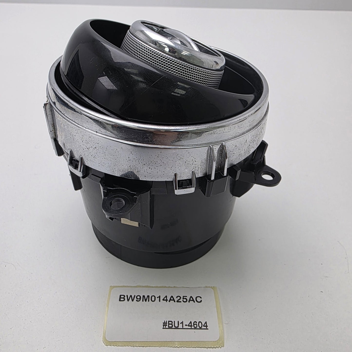 2010-2019 Jaguar XJ Rear Left Driver Side Console Air Vent BW9M014A25AC