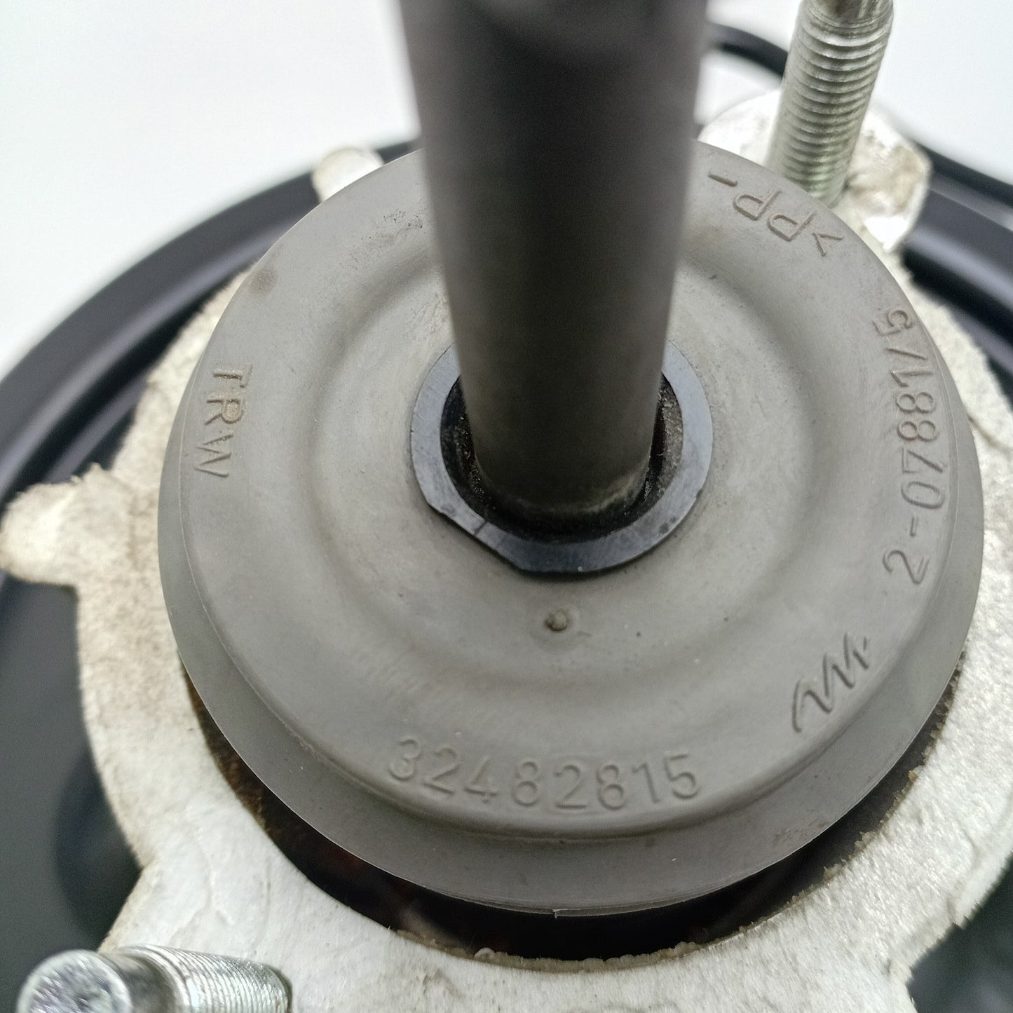 2012 MINI Cooper Countryman Brake Booster 32482815