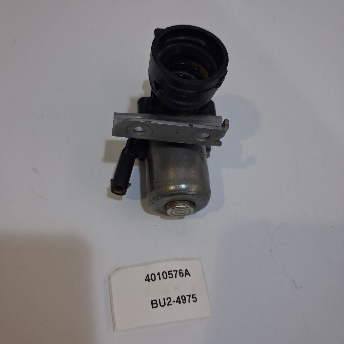 2012 Mercedes-Benz C Thermostat Housing 4010576A