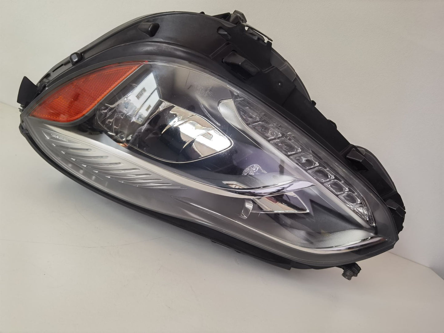 2014-2016 Mercedes-Benz E350 Headlight Assembly A2128205138KZ