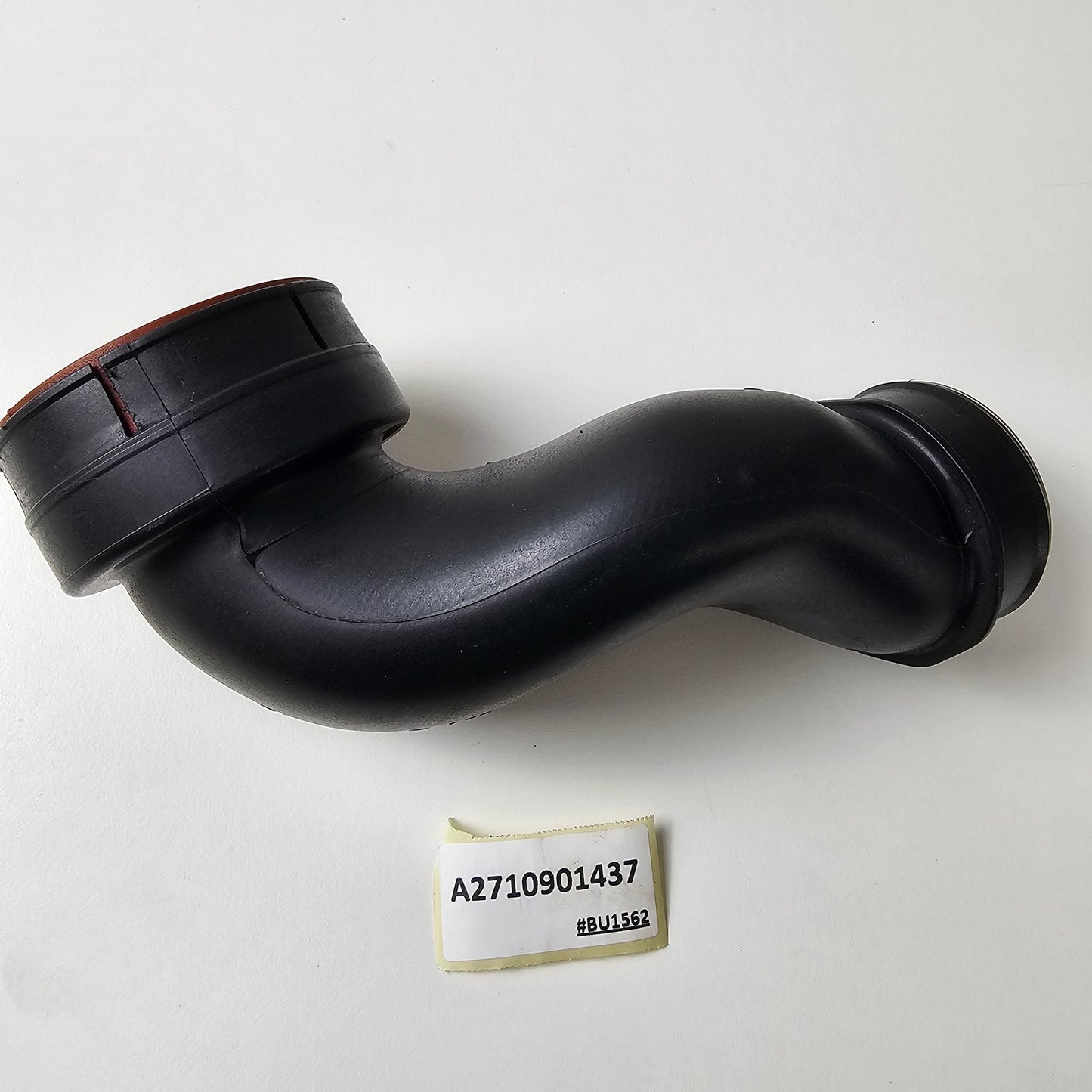 2004 Mercedes-Benz C-Class (W203) INTAKE AIR HOSE PIPE A2710901437