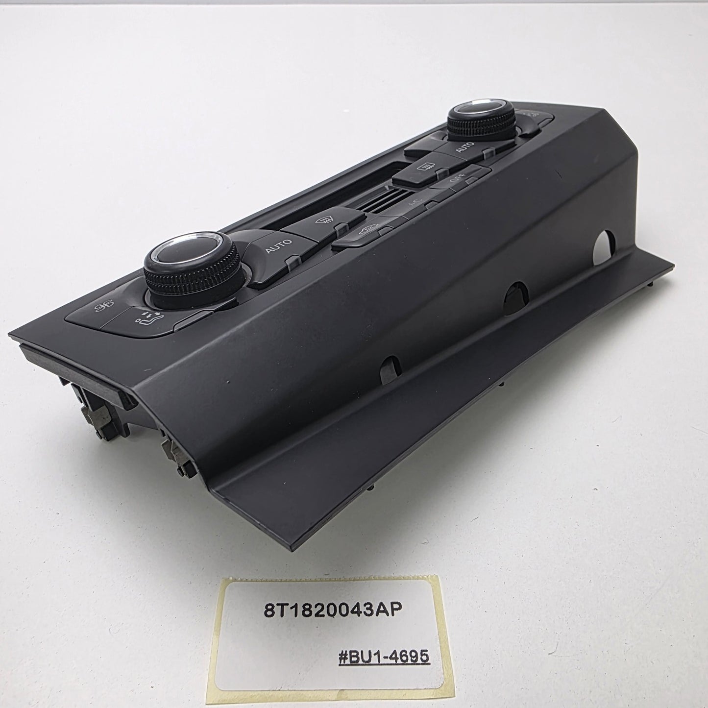 2008-2012 Audi A4 Temperature Climate Control 8T1820043AP