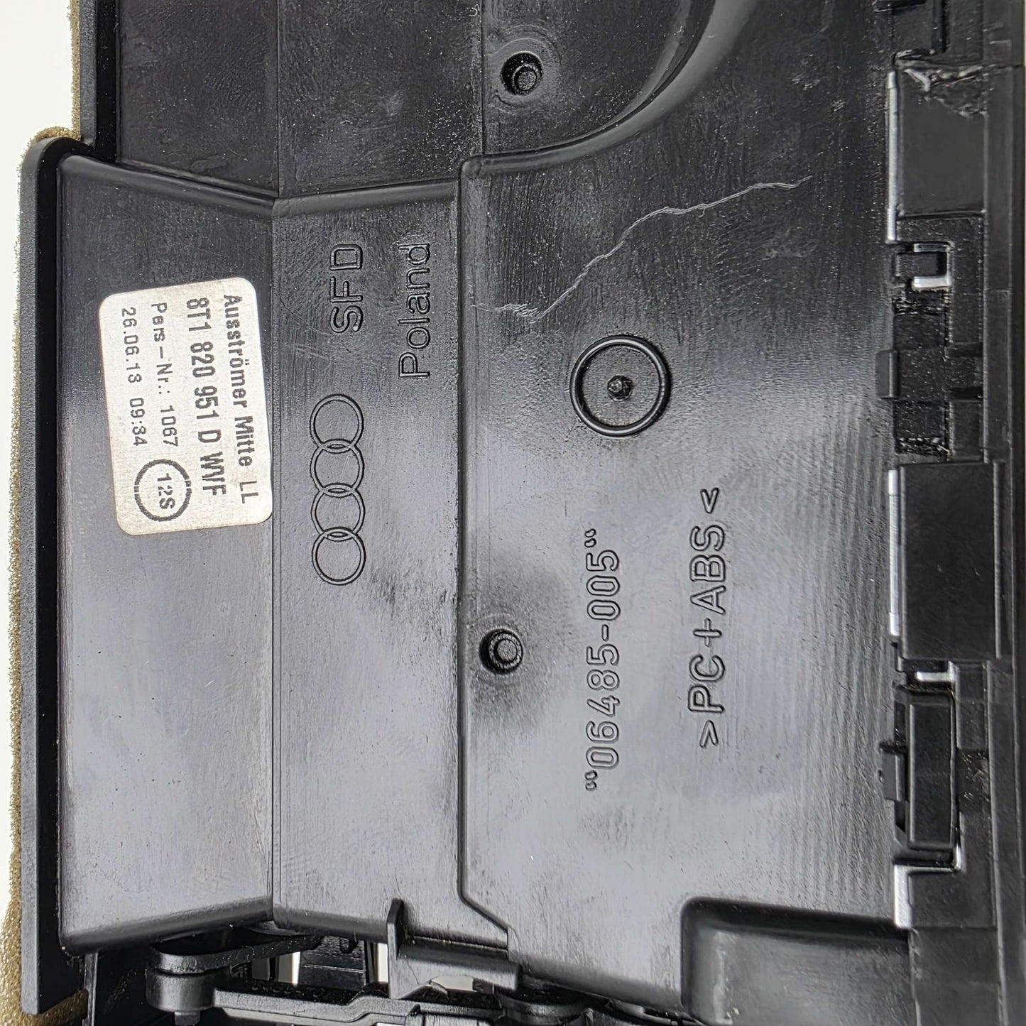 2008-2015 Audi S4 Center Dashboard Air Vent 8T1820951D