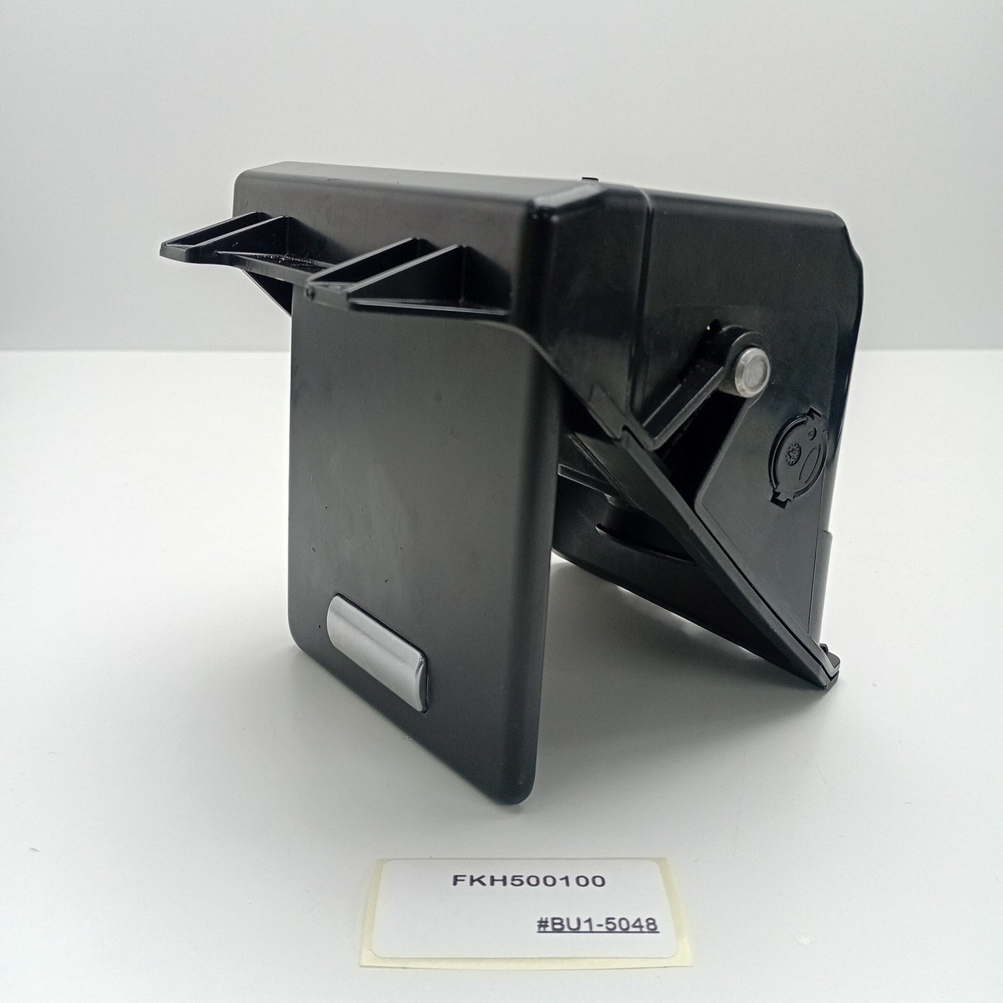 2006-2011 Land Rover Range Rover L322 Center Console Ash Tray FKH500100