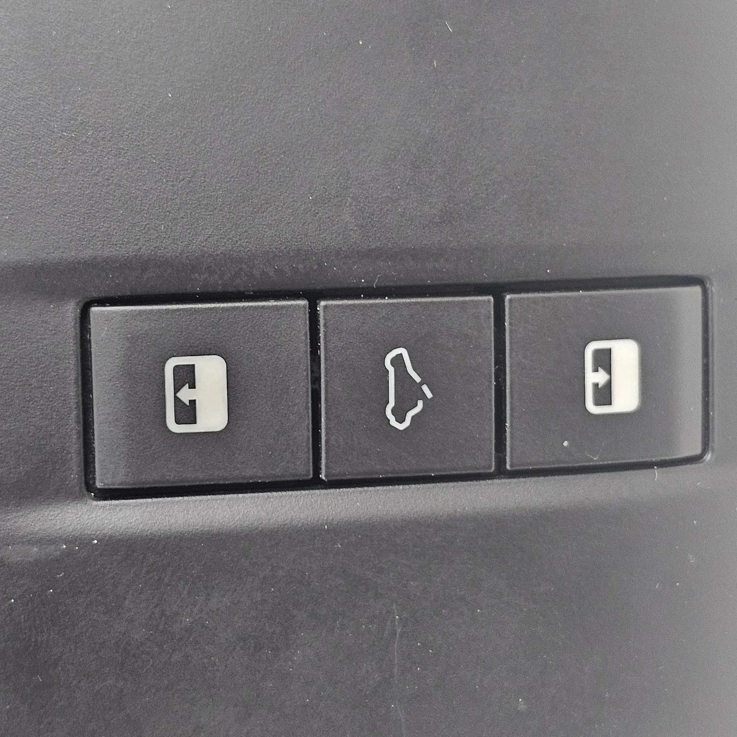 2015 Maserati Quattroporte VI Dome Light Sunroof Control Module 06700246990