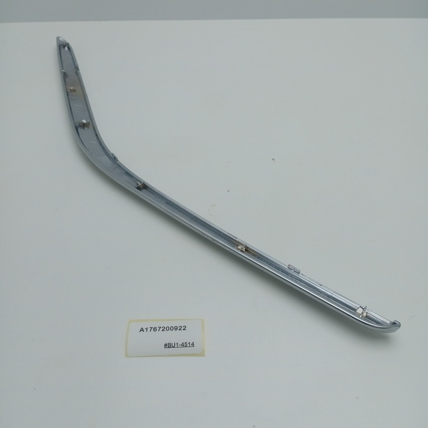 2014-2018 Mercedes-Benz A Front Left Door Trim Moulding Chrome A1767200922