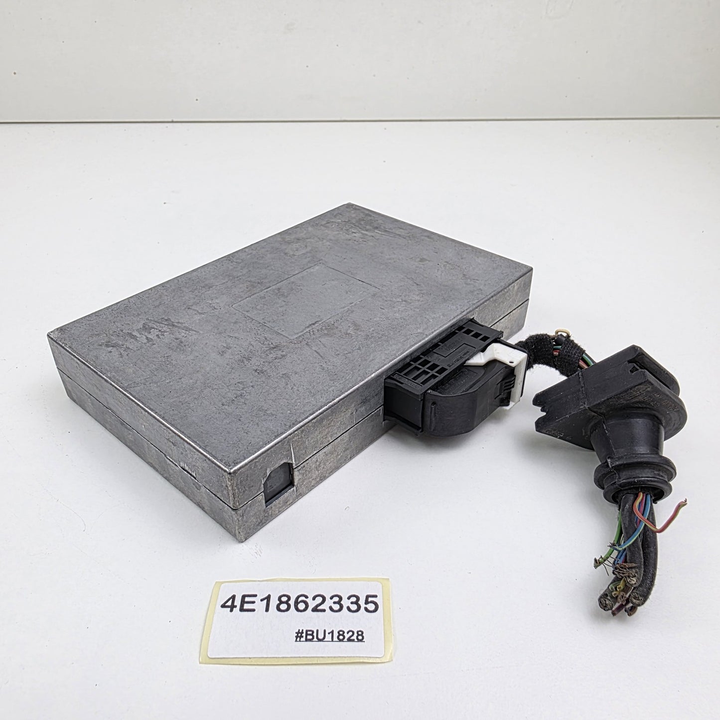 2005-2010 Audi A8 Bluetooth Interface Control Module 4E1862335