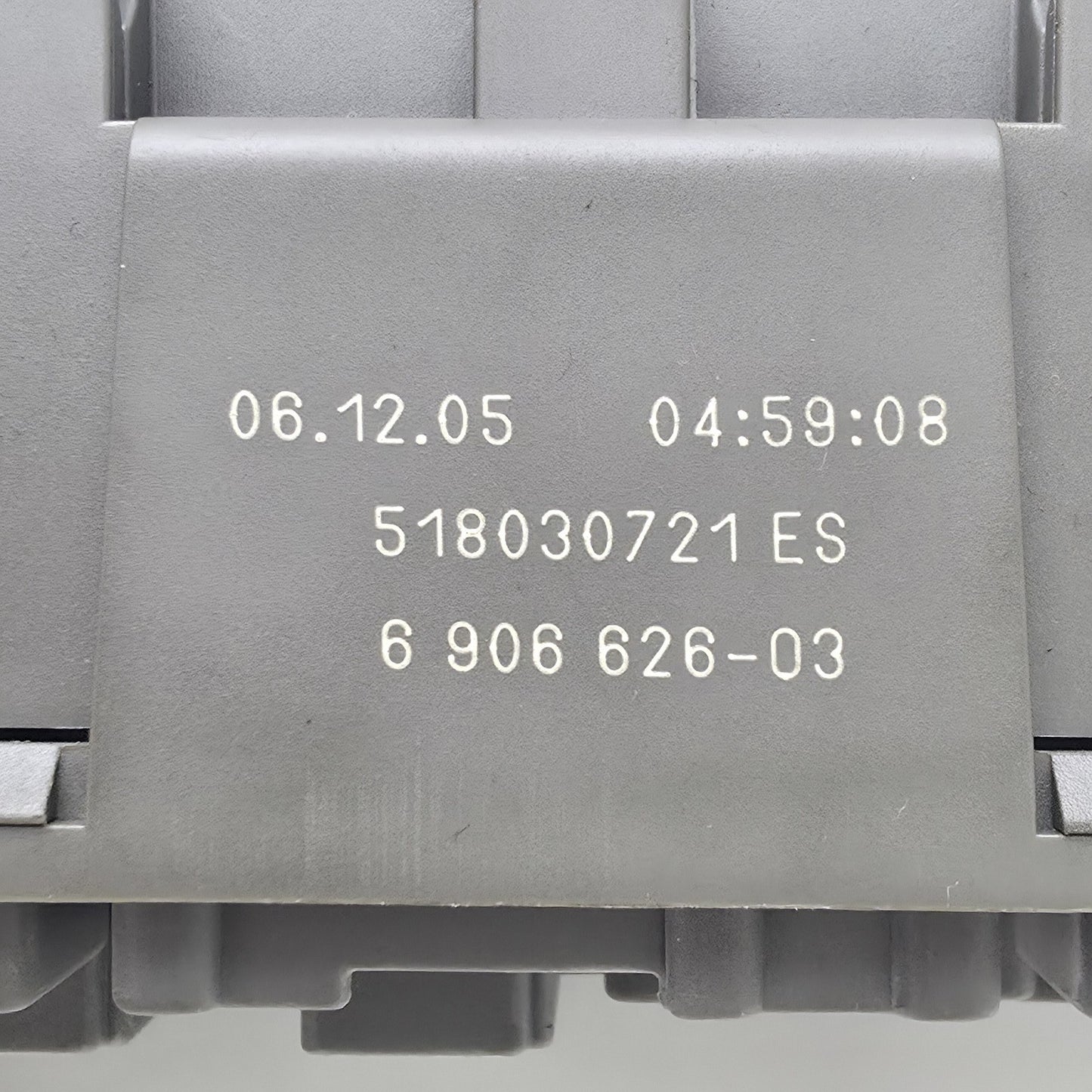 2005-2008 BMW Mini Cooper R53 Junction Relay Fuse Box 6906626