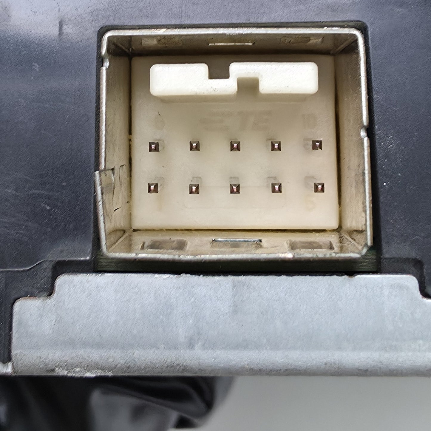 2014-2015 Mercedes-Benz E Control Unit Complete Media Interface A1729002809