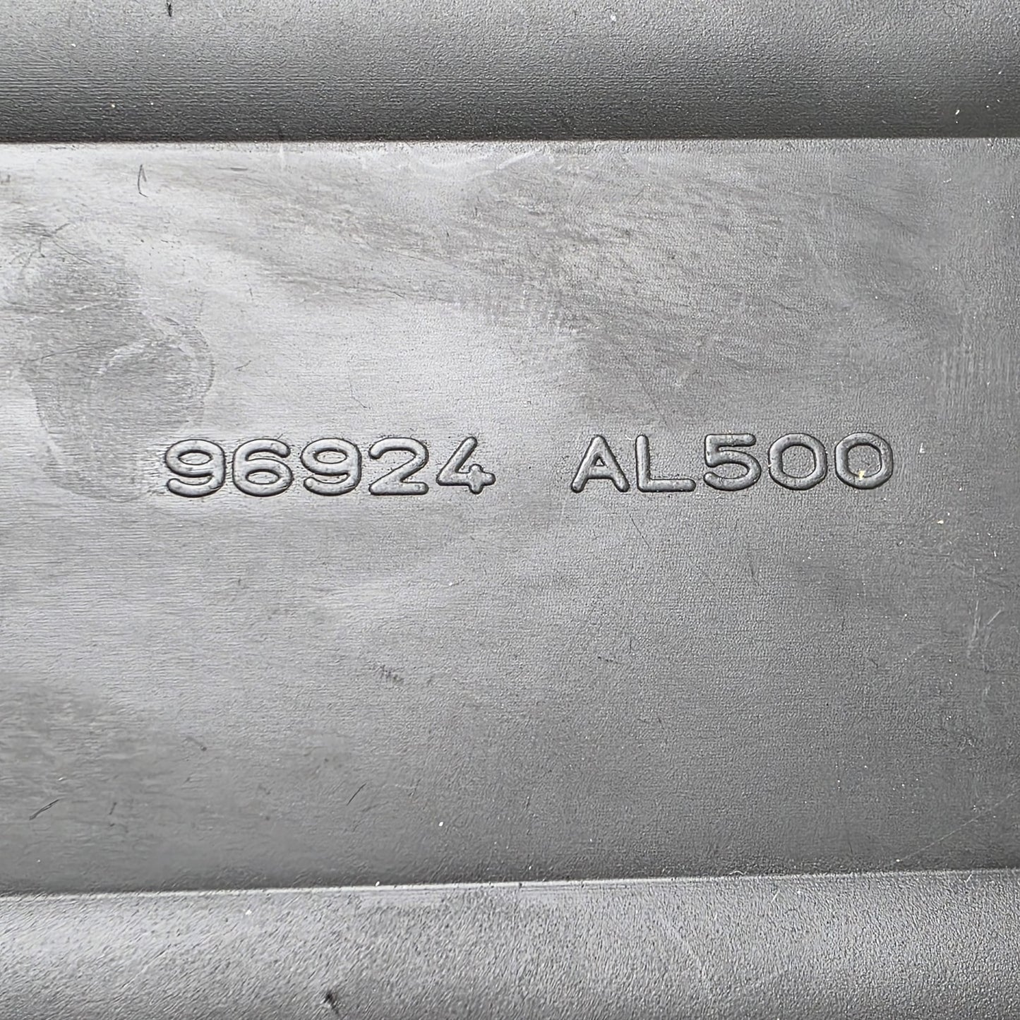 2003-2009 Infiniti G35x Pocket-Console 96924AL500