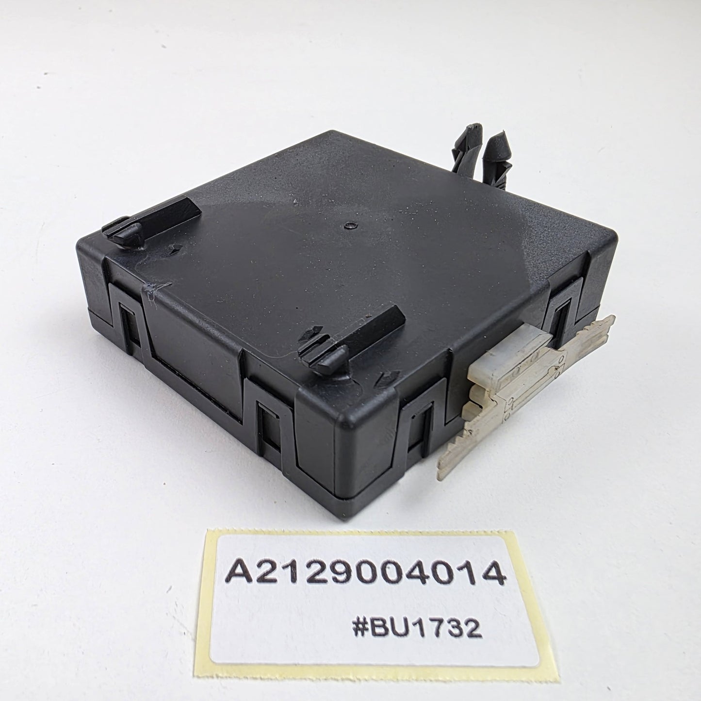 2009-2013 Mercedes-Benz CLS C218/W218 Door Control Unit Front Left A2129004014