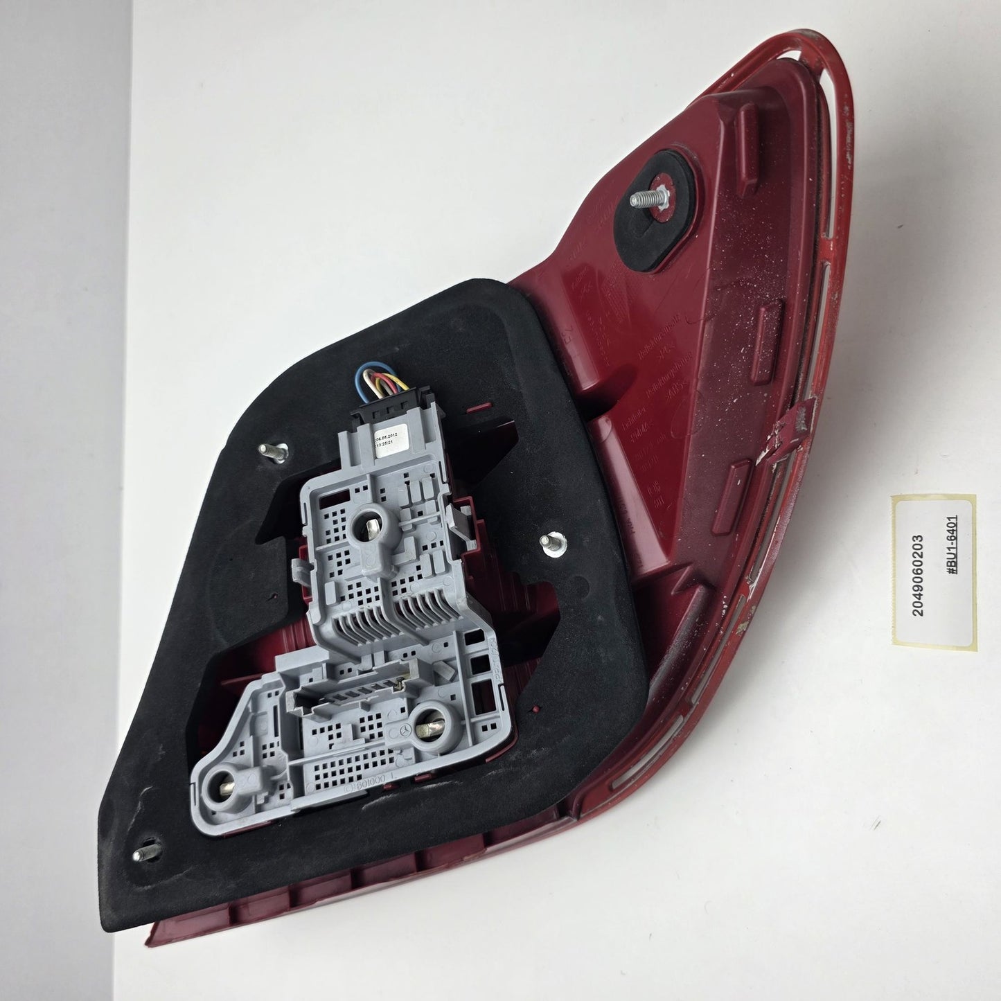 2007-2014 Mercedes-Benz C204 Tail Lamp Assembly 2049060203