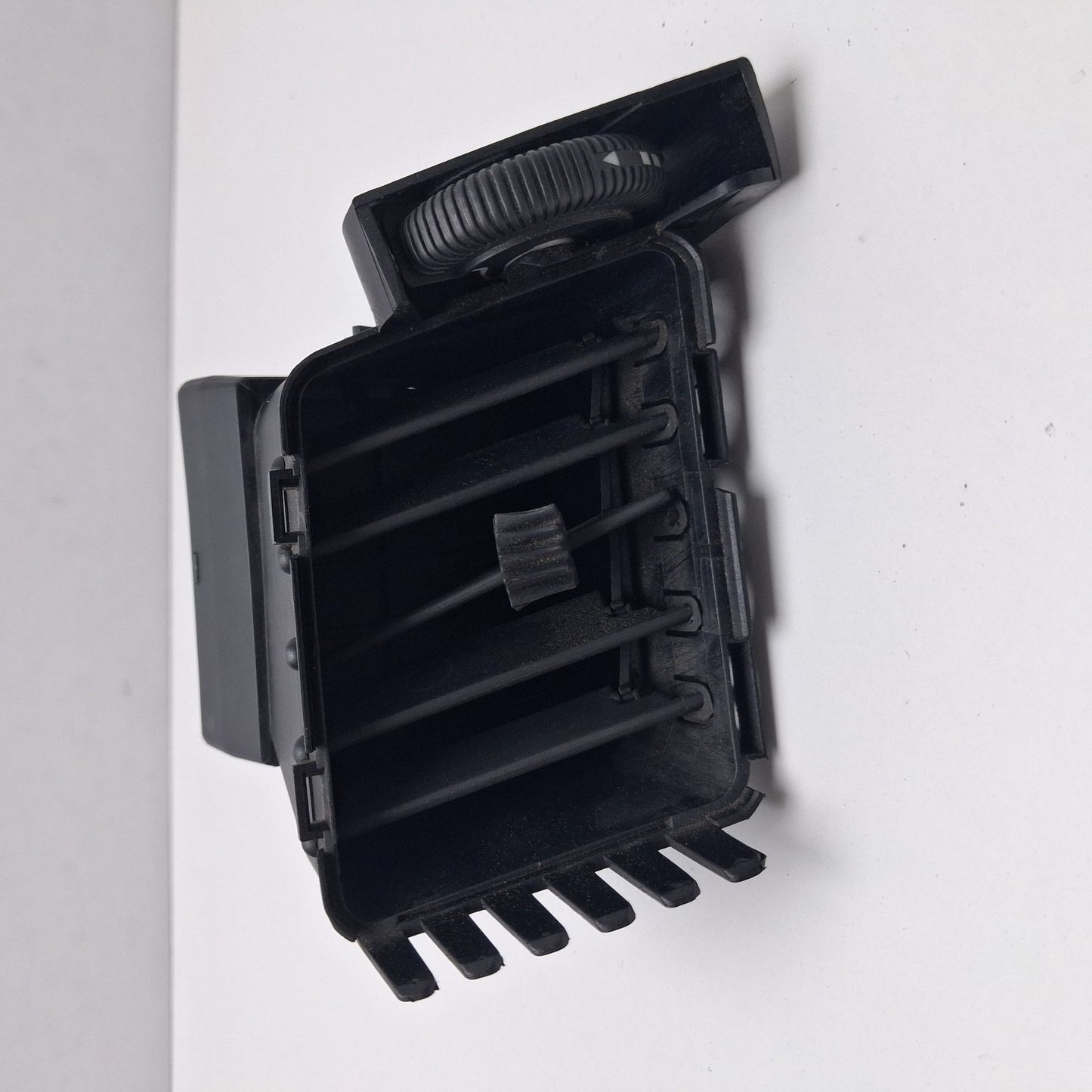 2003-2009 Mercedes-Benz E350 Dash Air Vent 2118301154