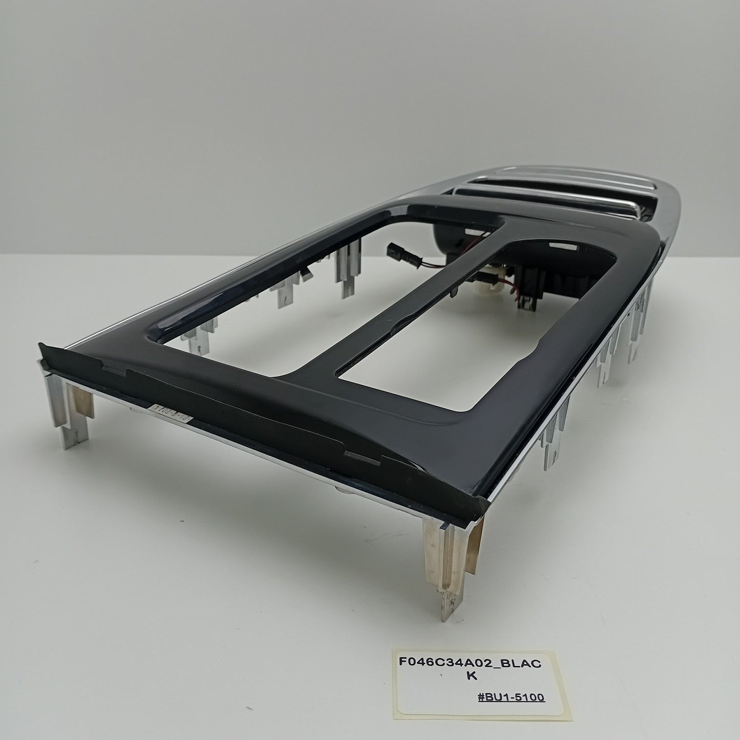 2019 Jaguar XJ CENTER CONSOLE CHROME BEZEL F046C34A02_BLACK