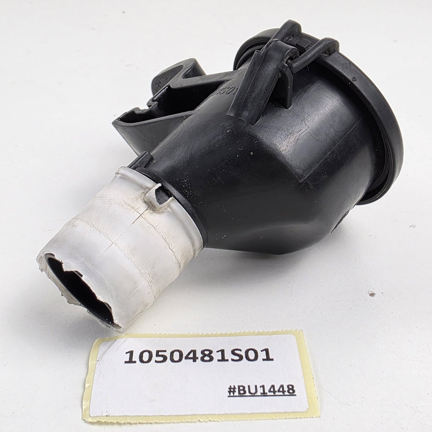 2010-2016 MINI COOPER COUNTRYMAN R60 WASHER BOTTLE FILLER NECK 1050481S01