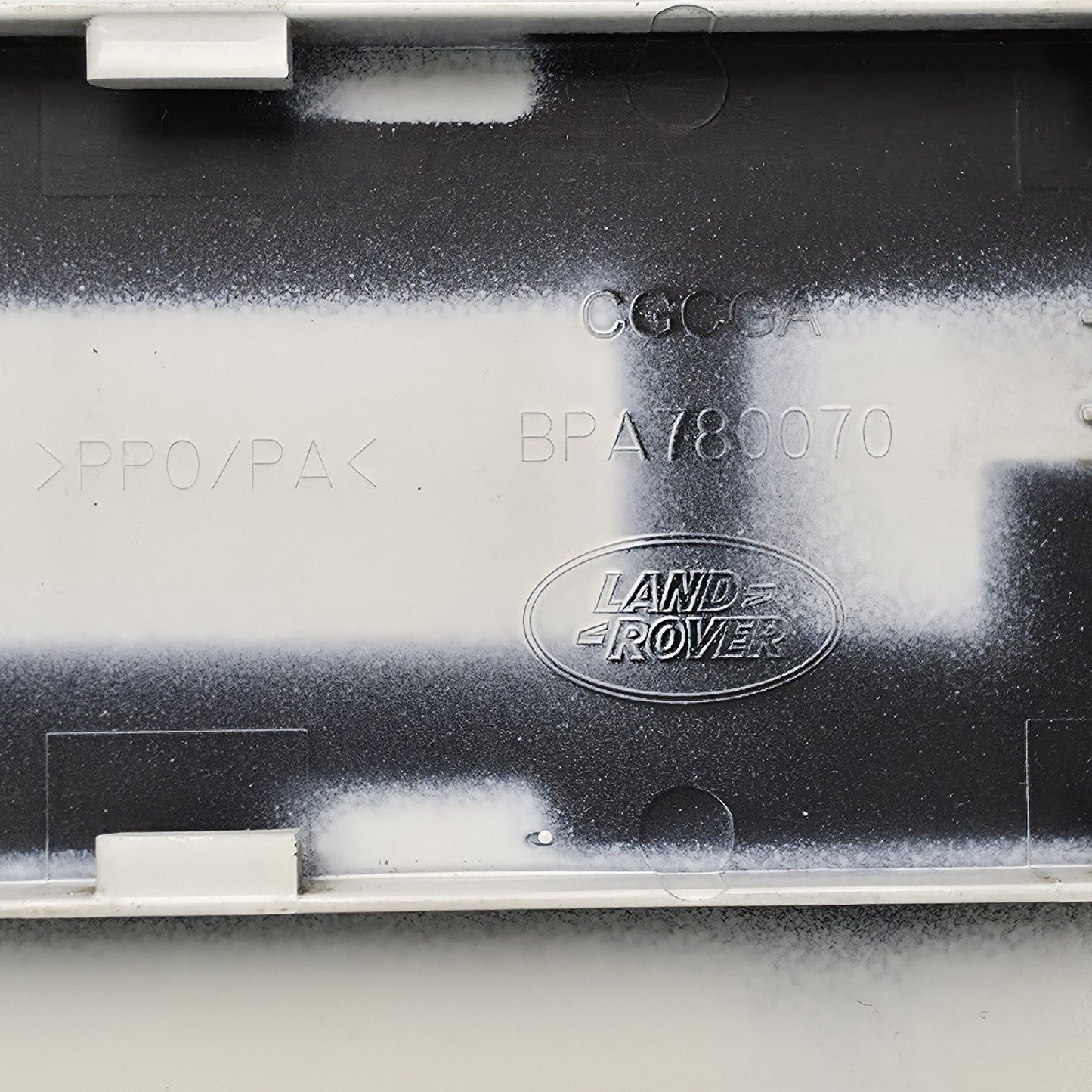2019 Land Rover Discovery FUEL TANK FILLER DOOR BPA780070