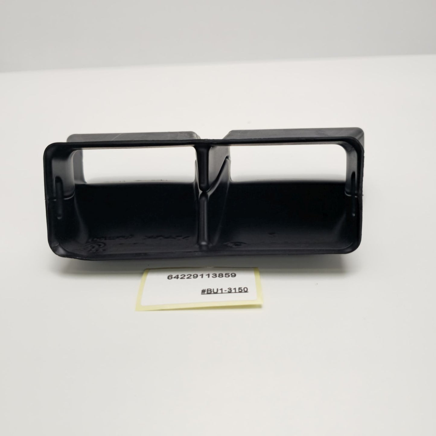 2009-2019 BMW 750i Adapter Air Duct 64229113859