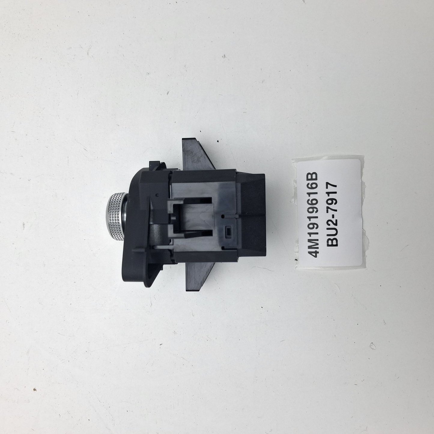 2017-2019 Audi Q7 Opera Unit 4M1919616B