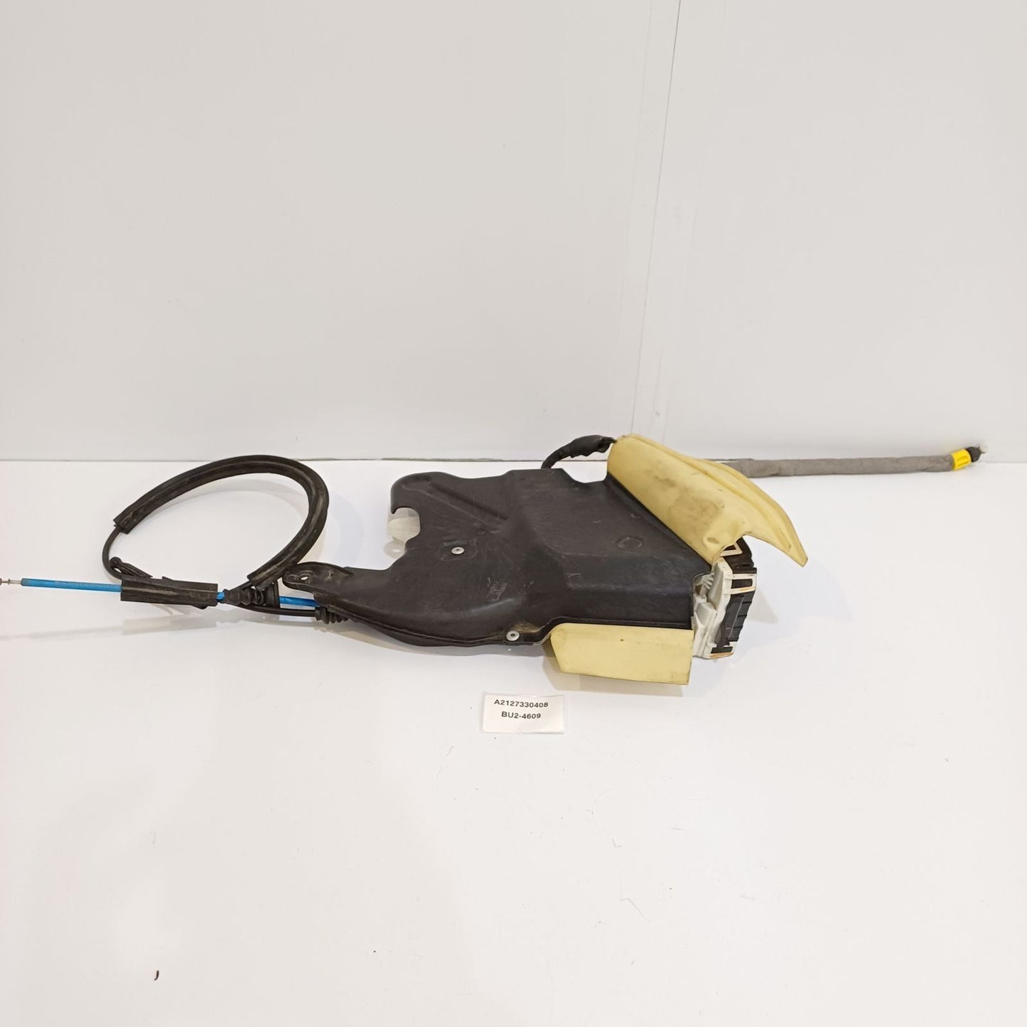 2006-2016 Mercedes-Benz W204 Door Lock Cover A2127330408