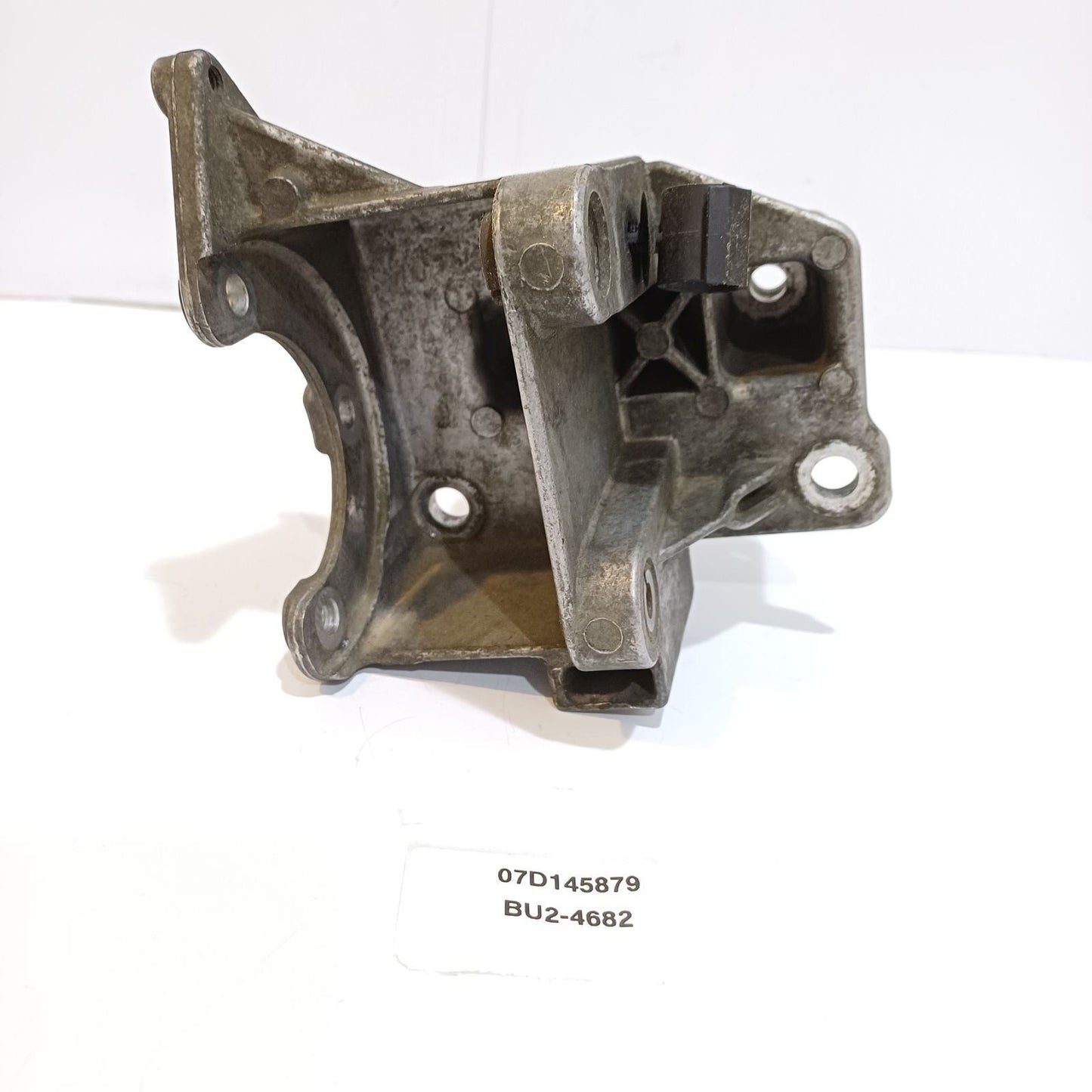 1996-2009 Audi A8 Power Steering Pump Bracket Holder 07D145879