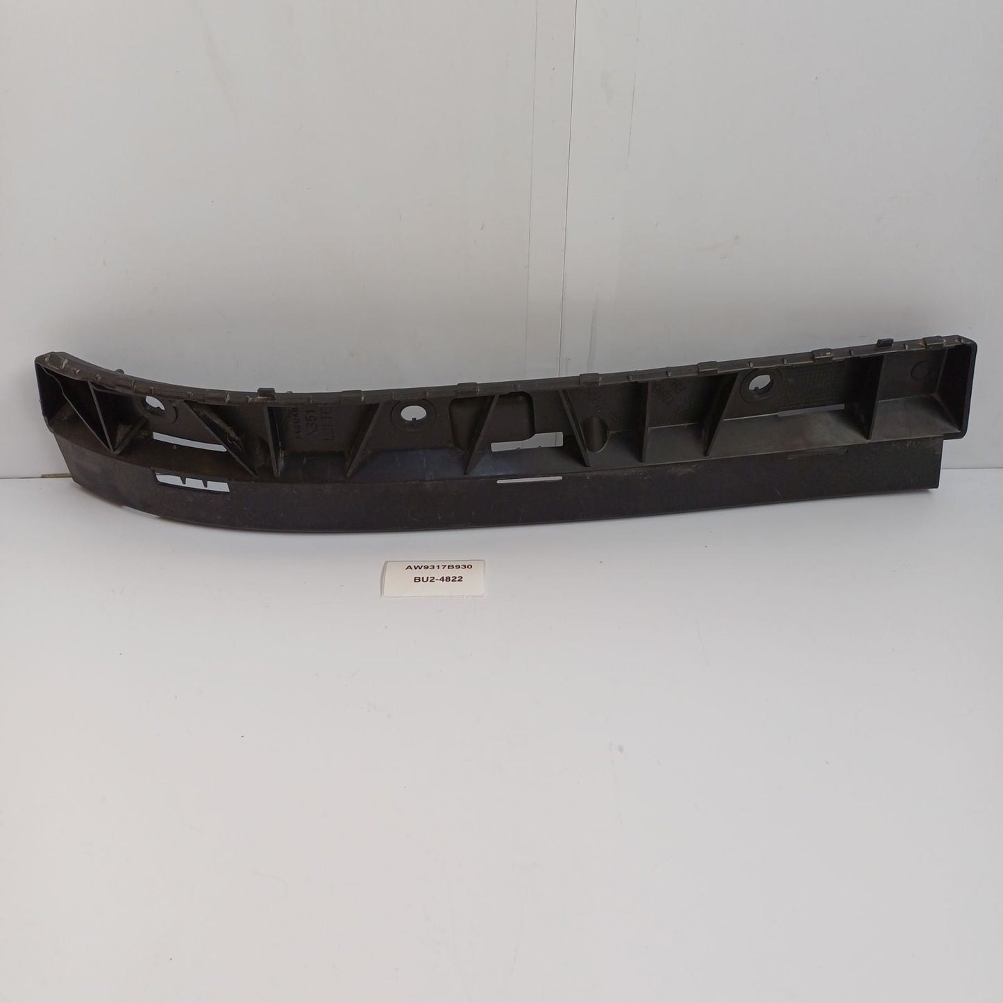 2010-2019 Jaguar XJ Rear Bumper Mounting Bracket AW9317B930