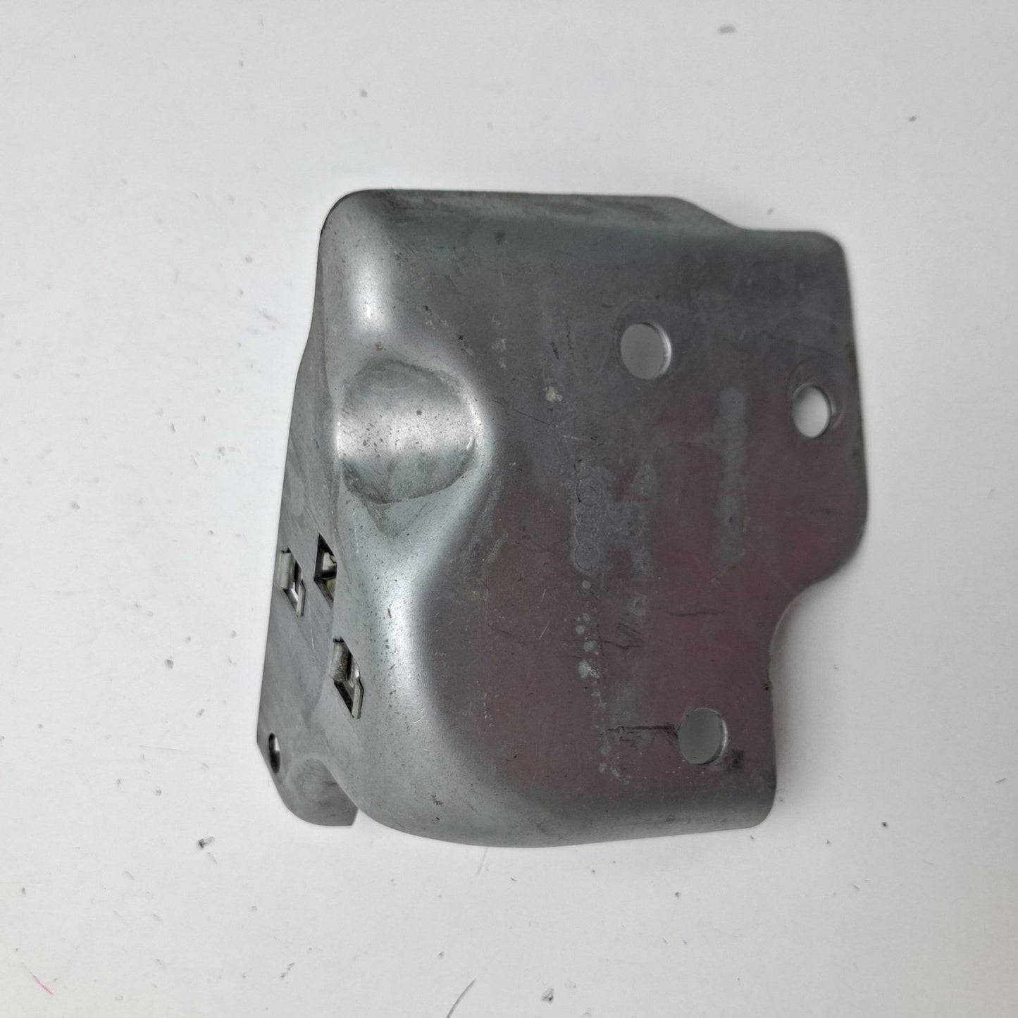 2008 Audi Q7 Right Lower Quarter Panel Trim Bracket 4L0863254A OEM