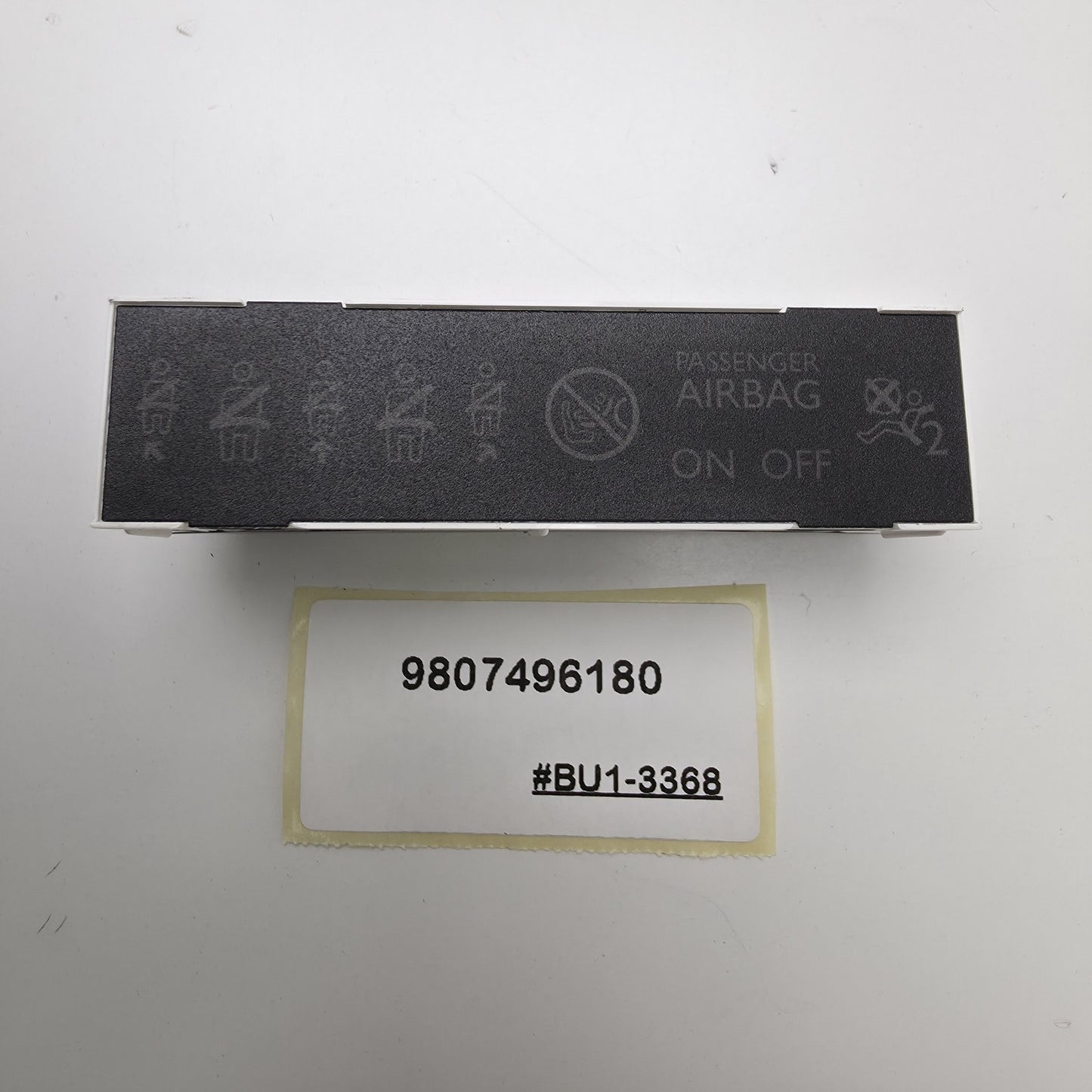 2015 Peugeot 308 Interior lighting front 9807496180
