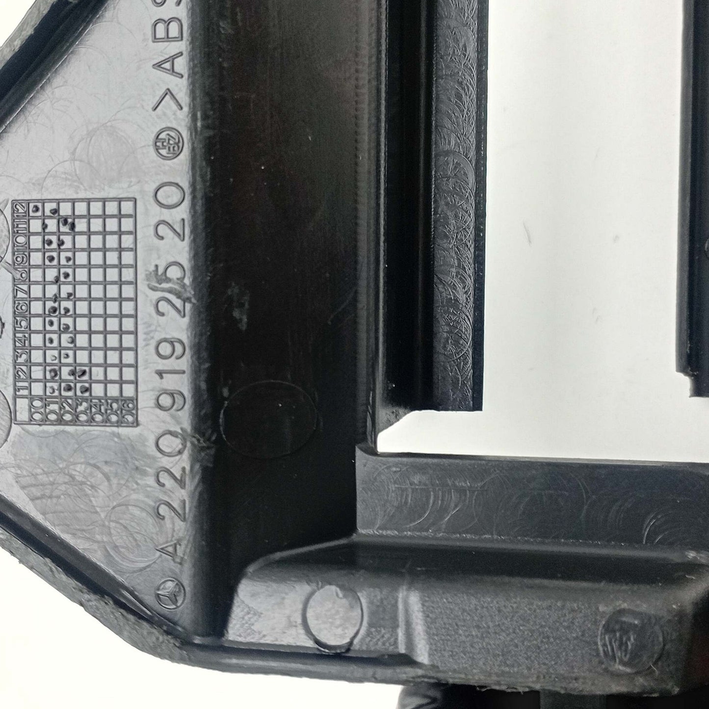 1998-2005 Mercedes-Benz S-Class Inner Rear Cover Slide Left Seat A2209192520