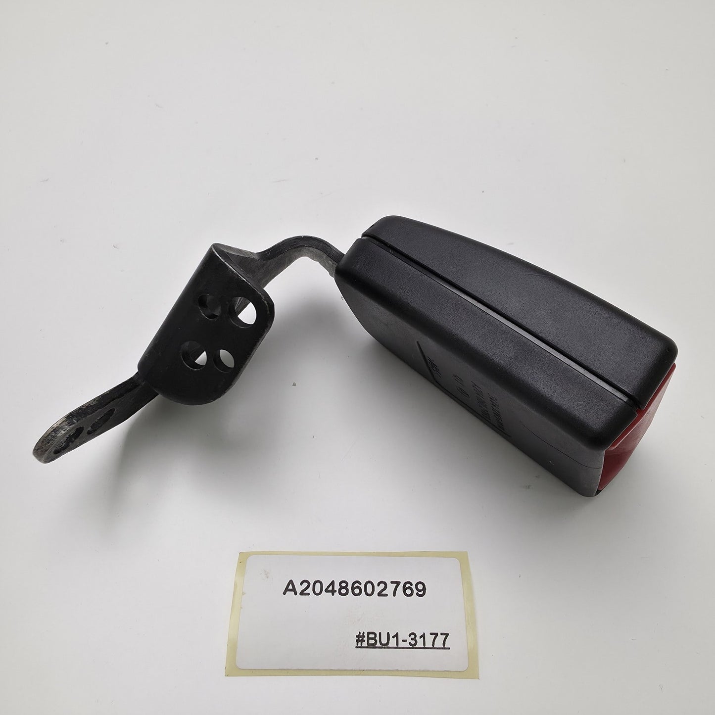 2007-2013 Mercedes-Benz C-CLASS REAR LEFT SEAT BELT BUCKLE A2048602769