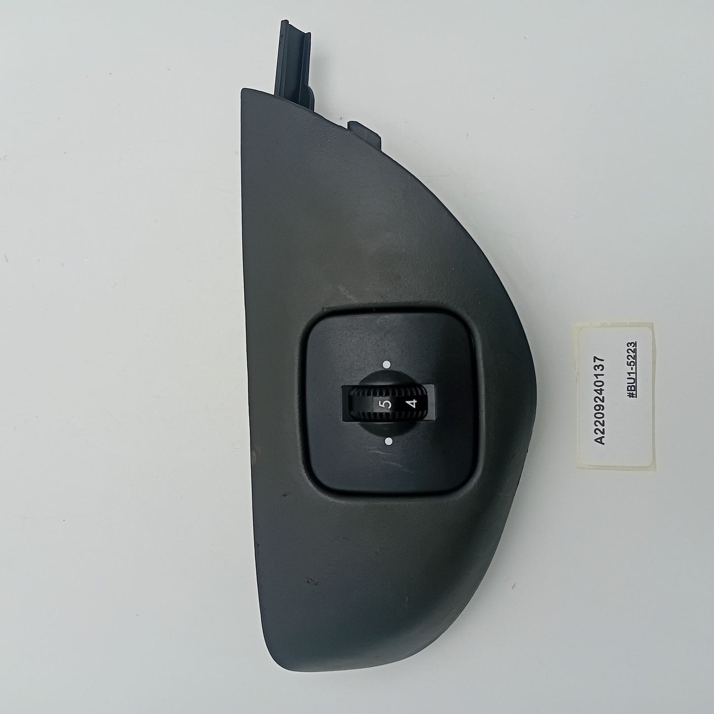 1999-2006 Mercedes-Benz S-Class Cover, Left A2209240137