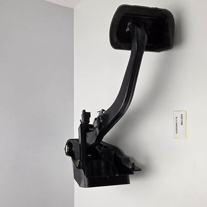 2001-2011 Mercedes-Benz SL Brake Pedal Assembly A2202901119