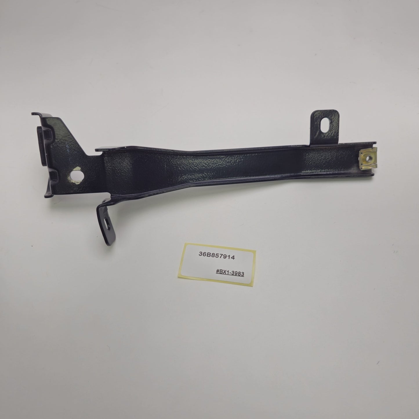 2016-2020 Bentley Bentayga FRONT RIGHT PASSENGER BRACKET MOUNT 36B857914