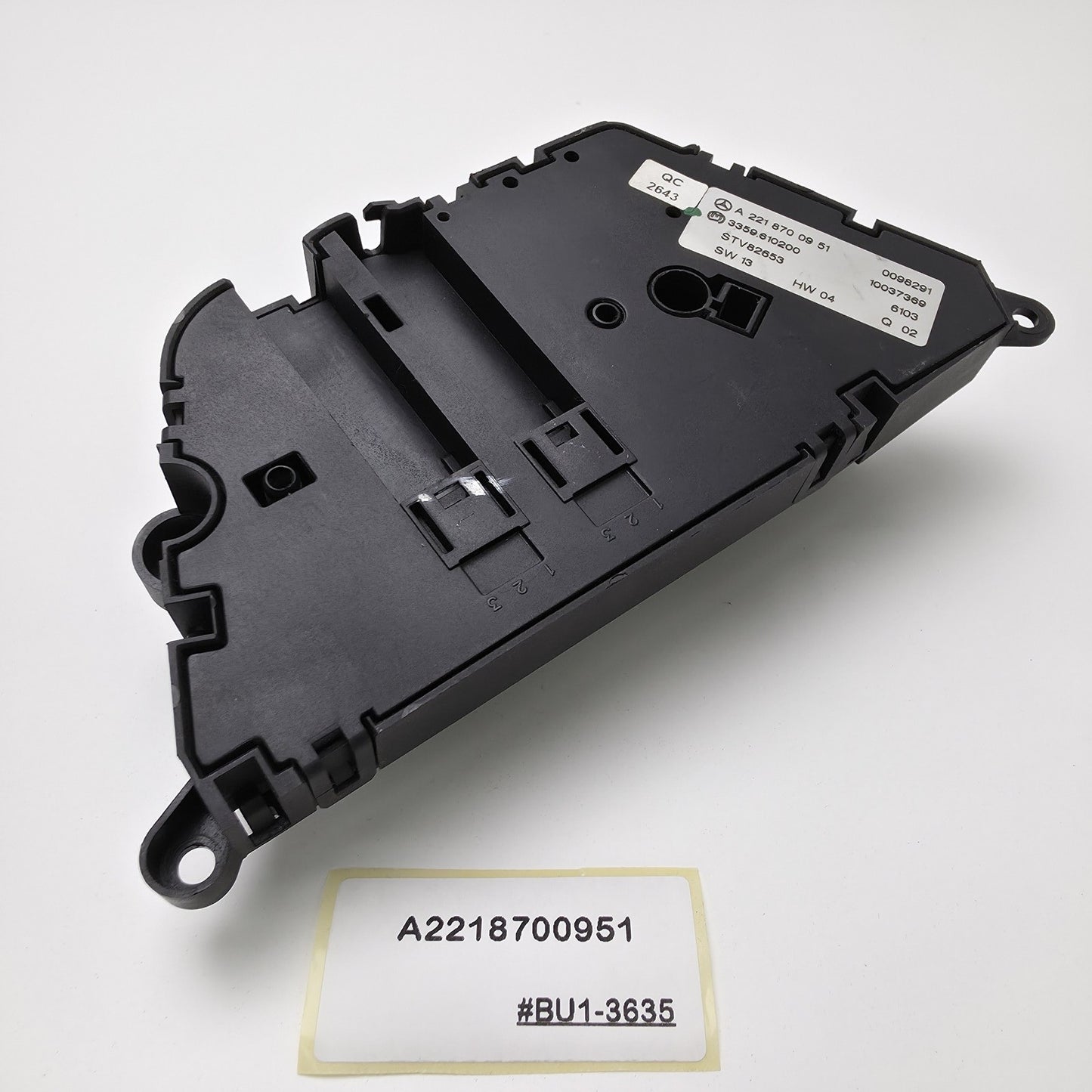 2006-2019 Mercedes-Benz S-Class RIGHT ELECTRIC SEAT ADJUSTER SWITCH A2218700951