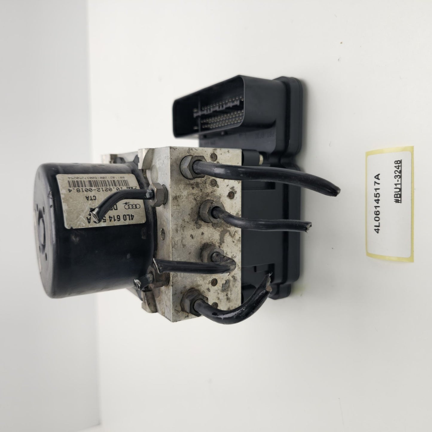 2007-2008 Audi Q7 Anti Lock ABS Brake Pump Assembly 4L0614517A