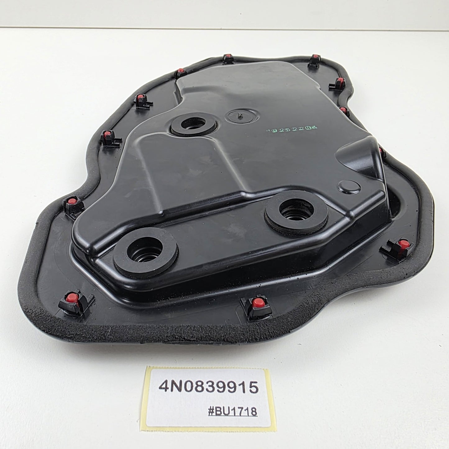 2019-2025 Audi S8 Door Lock Rod Cover Upper Lower 4N0839915