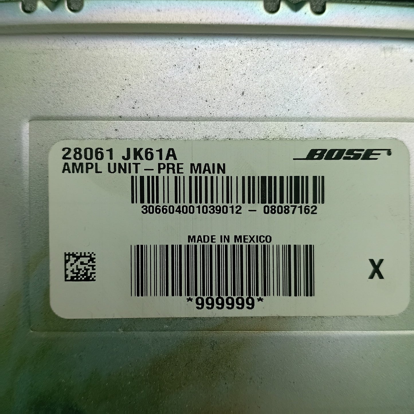 2007-2015 Nissan Skyline AMPLIFIER ASSEMBLY SPEAKER 28061JK61A