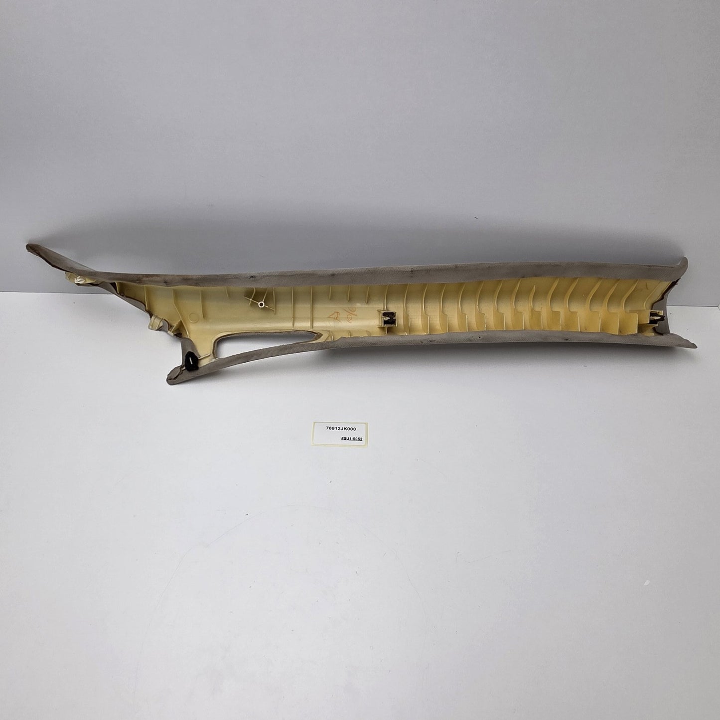 2007-2012 Nissan Skyline Front Pillar Garnish Assy LH 76912JK000