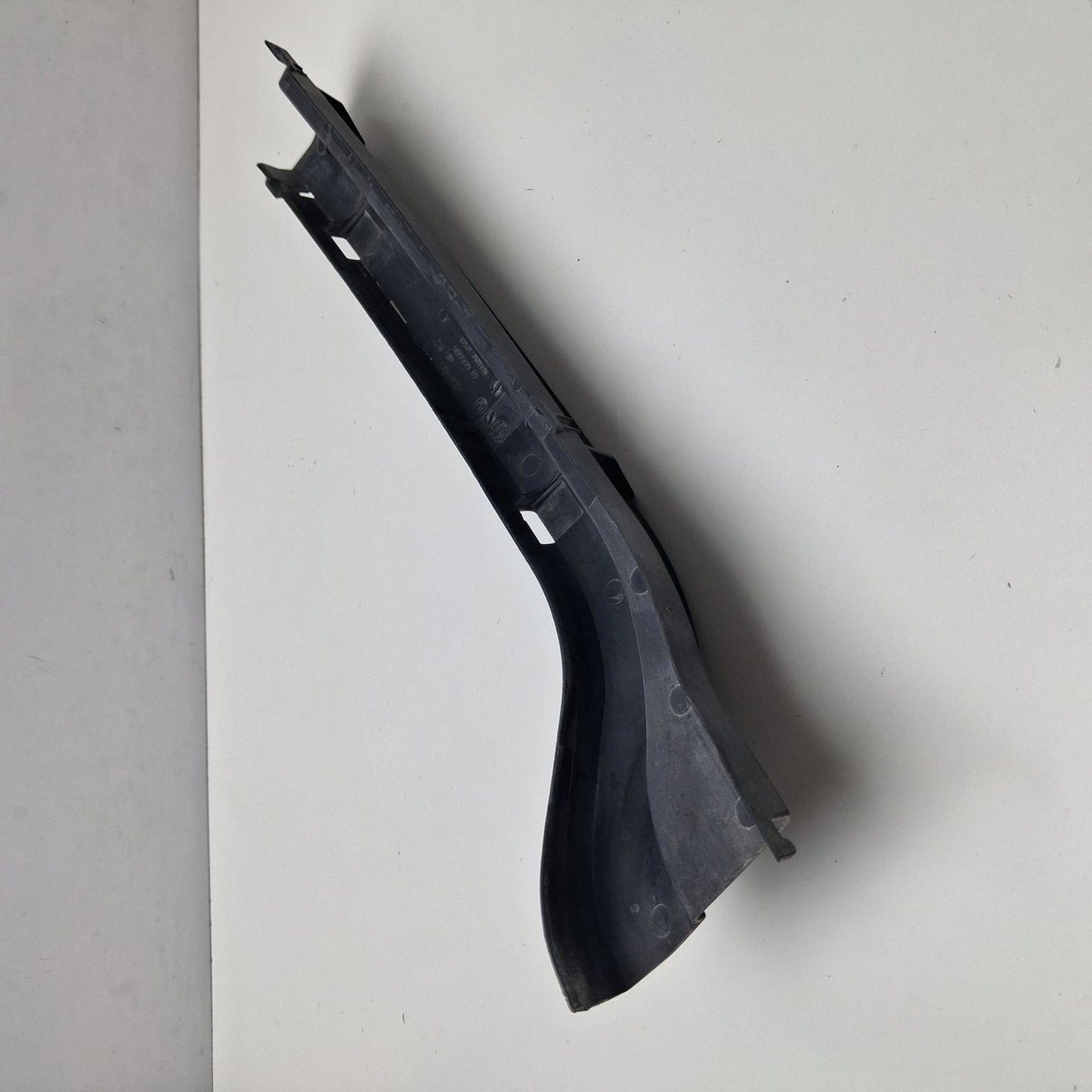 2009-2015 BMW F01 Cable Duct Upper Part 12527622739