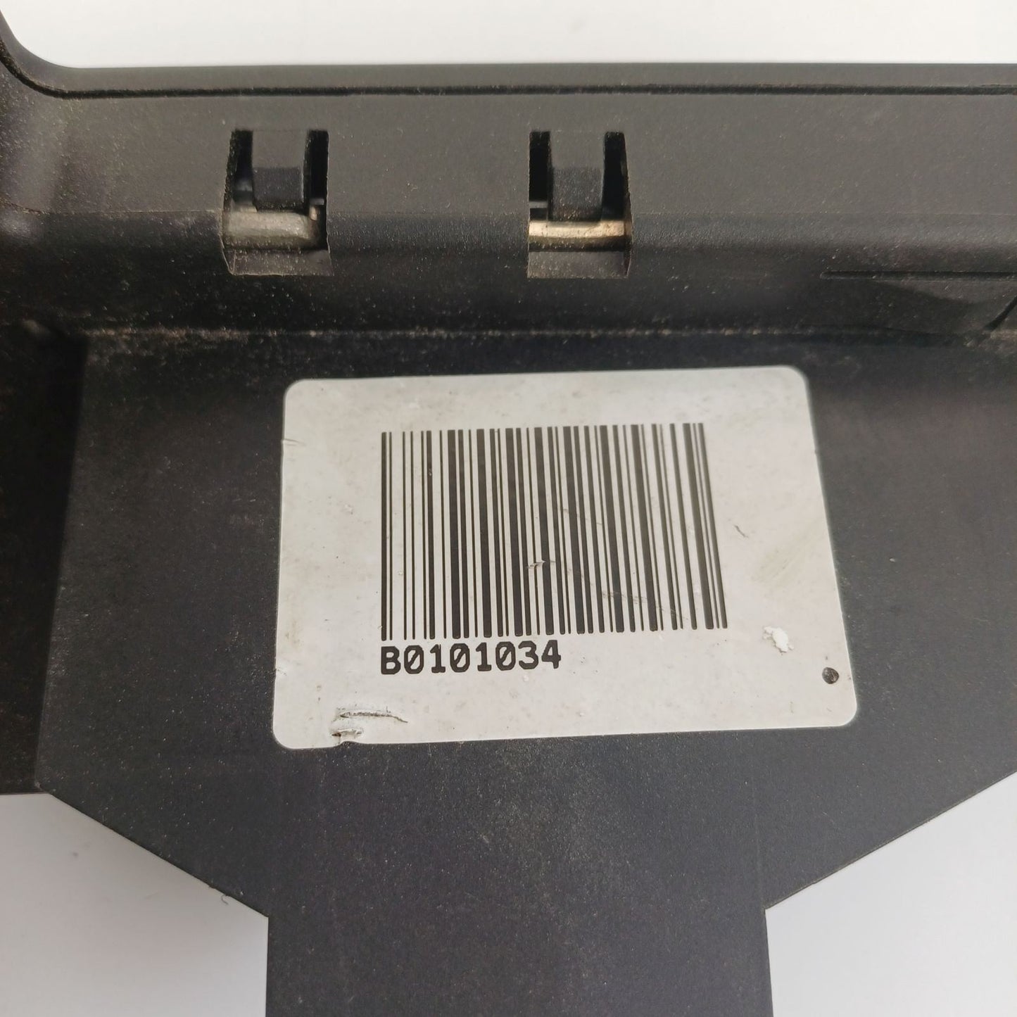 2009-2016 Audi Q5 Engine Battery Positive Terminal Block B0101034