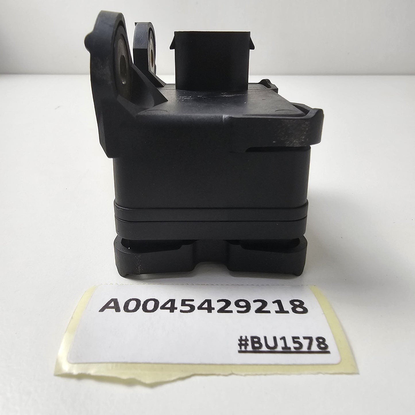 2000-2007 Mercedes-Benz C-class W203 YAW RATE SENSOR A0045429218