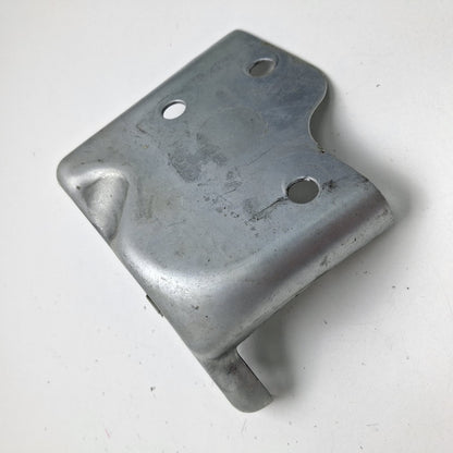 2008 Audi Q7 Right Lower Quarter Panel Trim Bracket 4L0863254A OEM