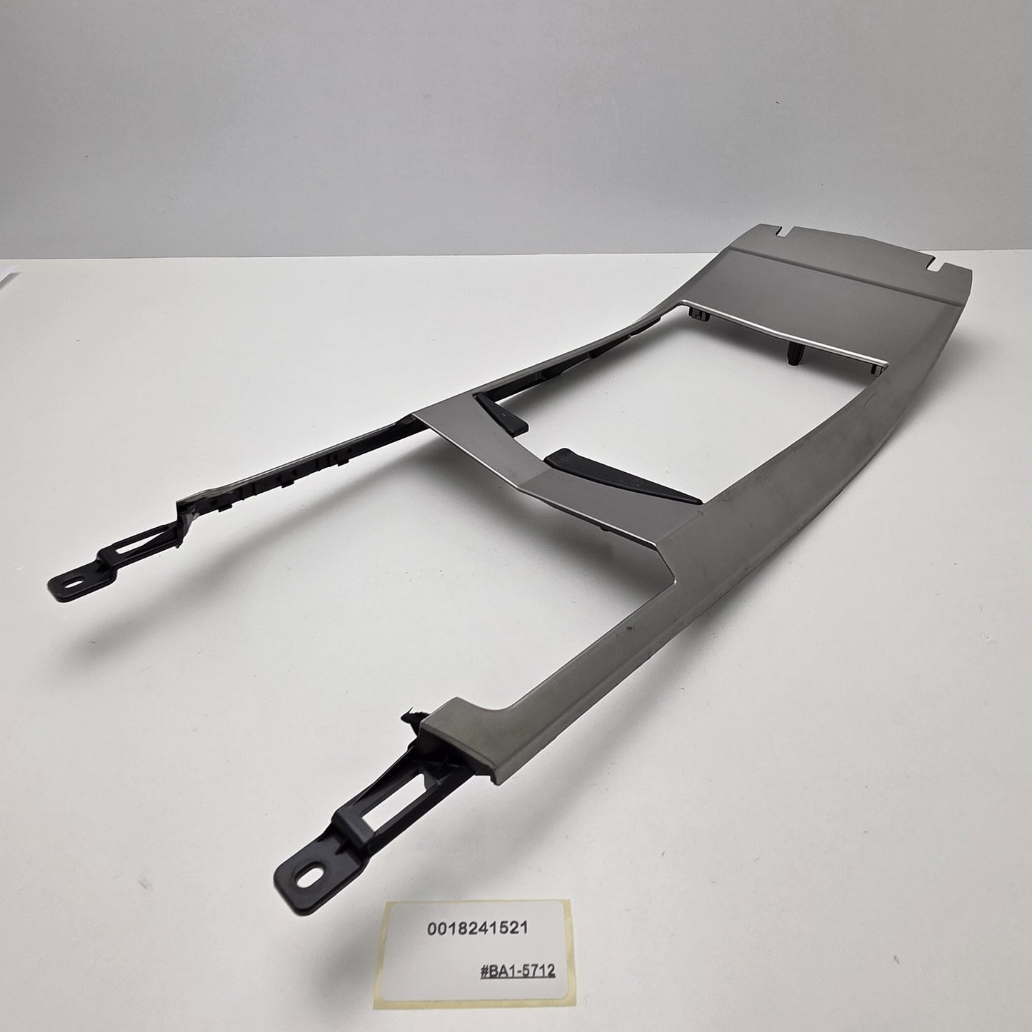 2008-2013 Cadillac CTS Center Console Gear Shifter Trim Bezel 0018241521