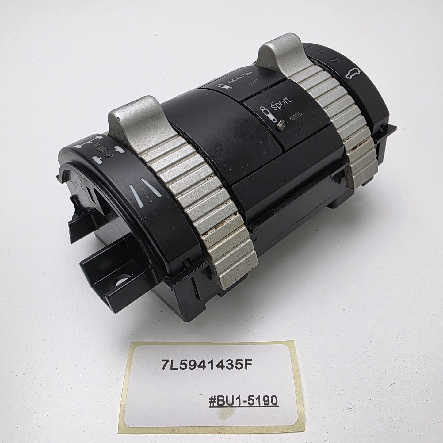 2003-2010 Porsche Cayenne Self-Leveling Suspension Control Switch 7L5941435F