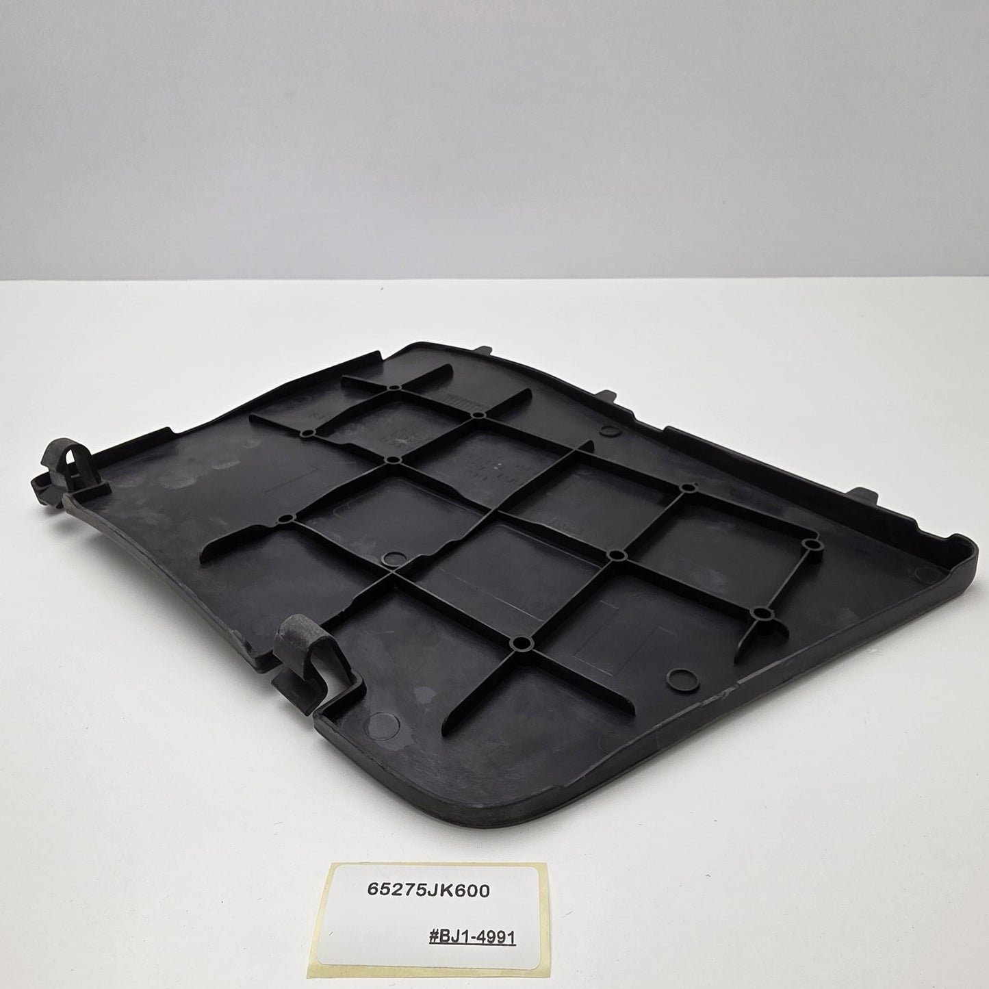 2007-2013 Infiniti G35 Lid 65275JK600