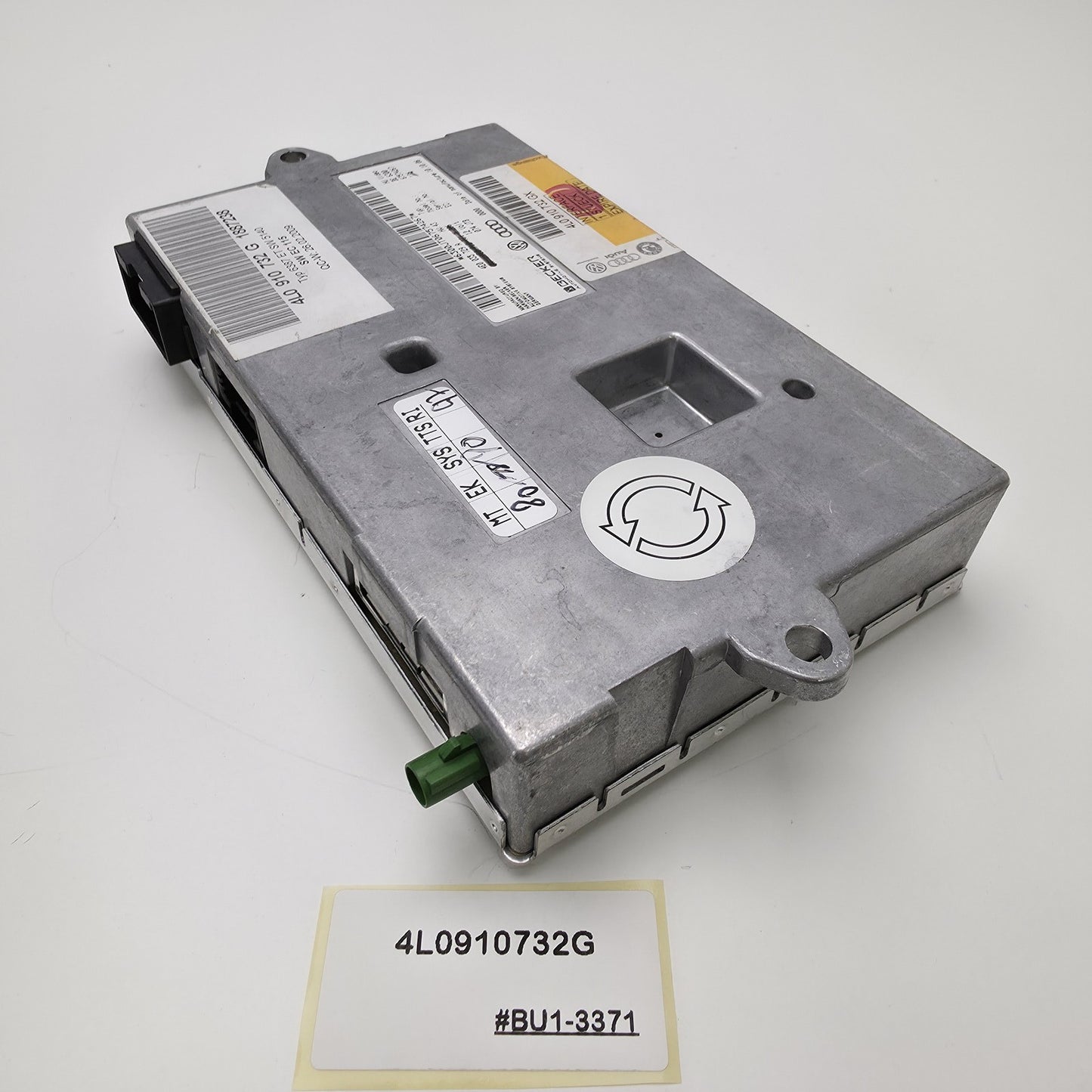 2006-2015 Audi Q7 MMI Control Unit 4L0910732G