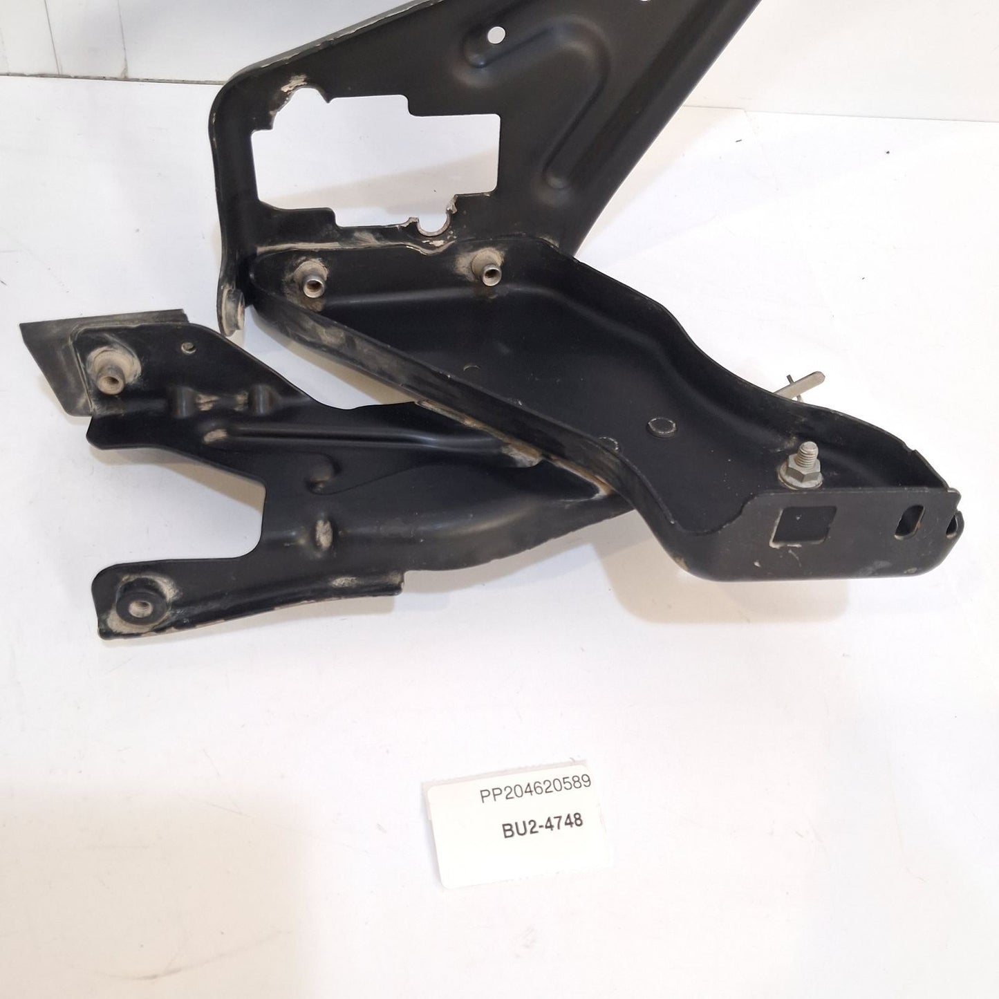 2008-2014 Mercedes-Benz C300 Front Left Headlight Bracket Support PP204620589