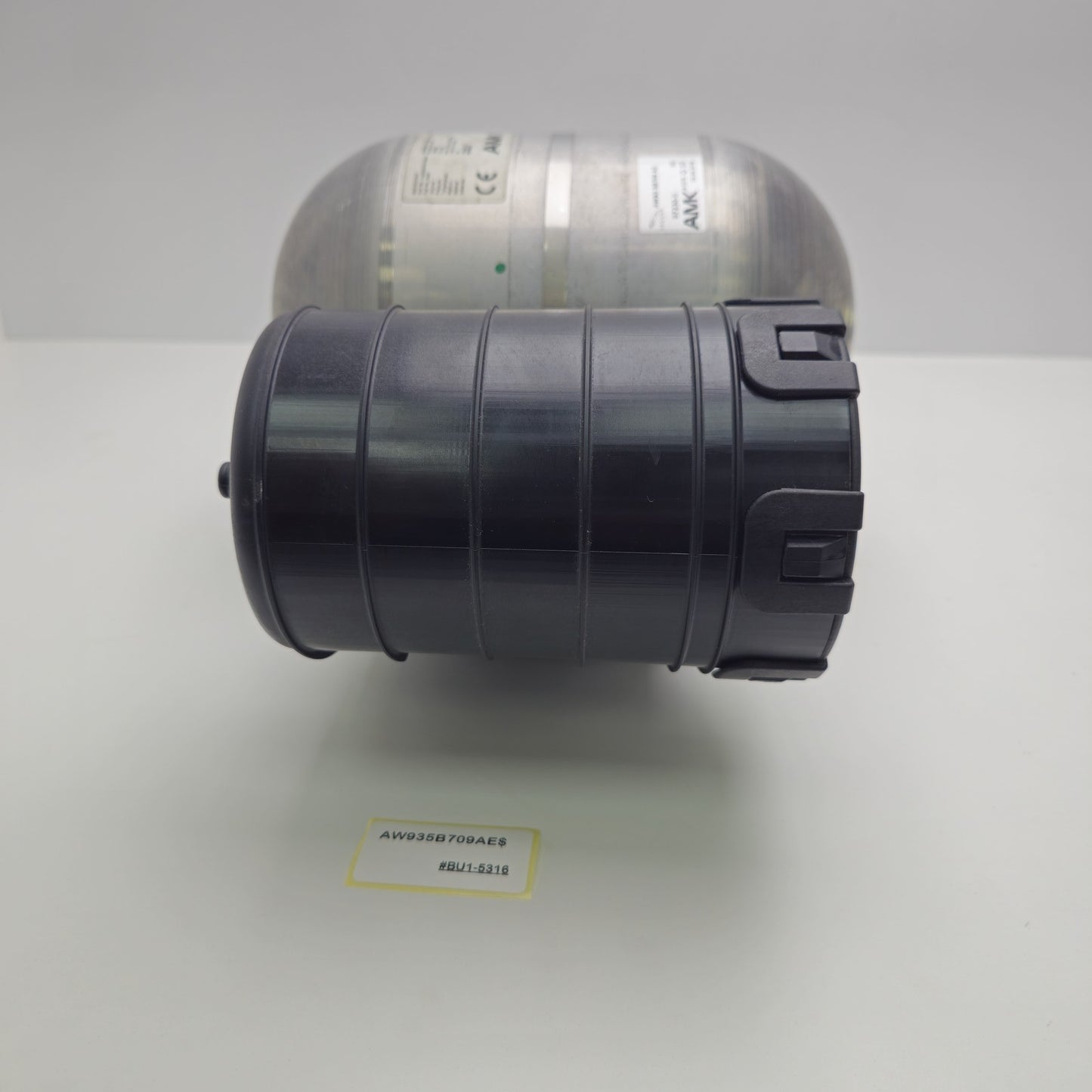 2010-2015 Jaguar XJ Air Suspension Tank Reservoir AW935B709AE