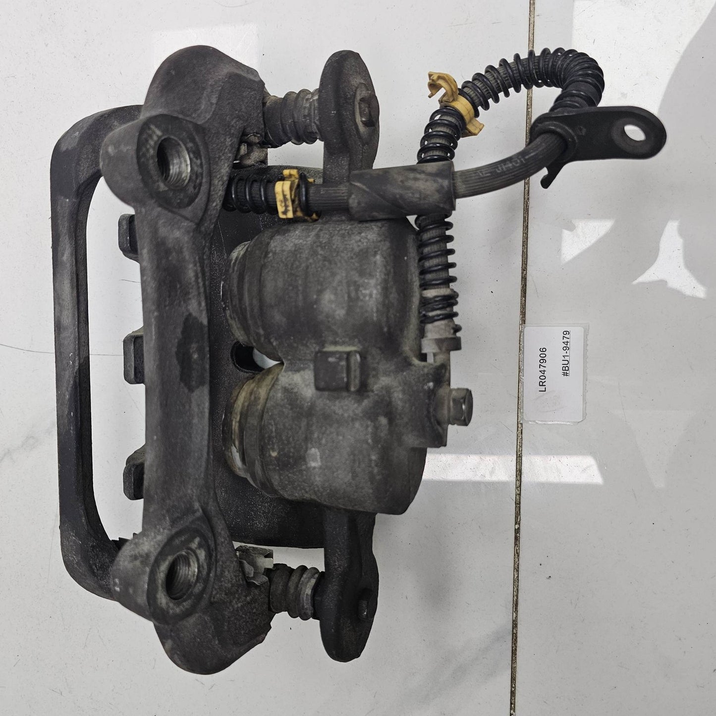 2010-2016 Land Rover LR4 Front Right Brake Caliper LR047906